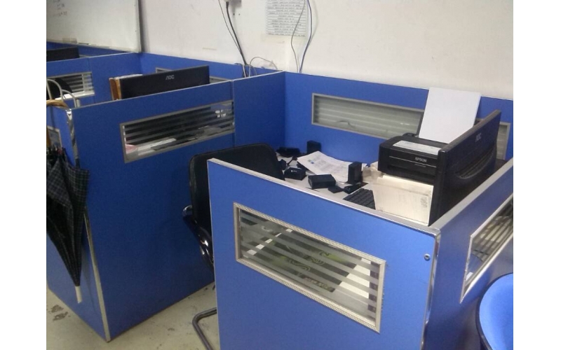 来这里工作已经半个月了，已经渐渐地习惯了这里的生活