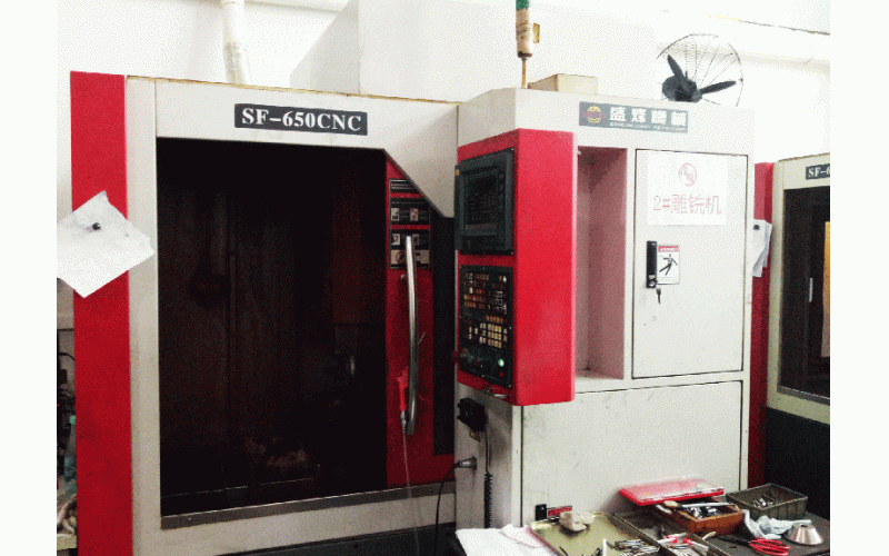 2#雕铣机 650型号CNC-华体买球-设备