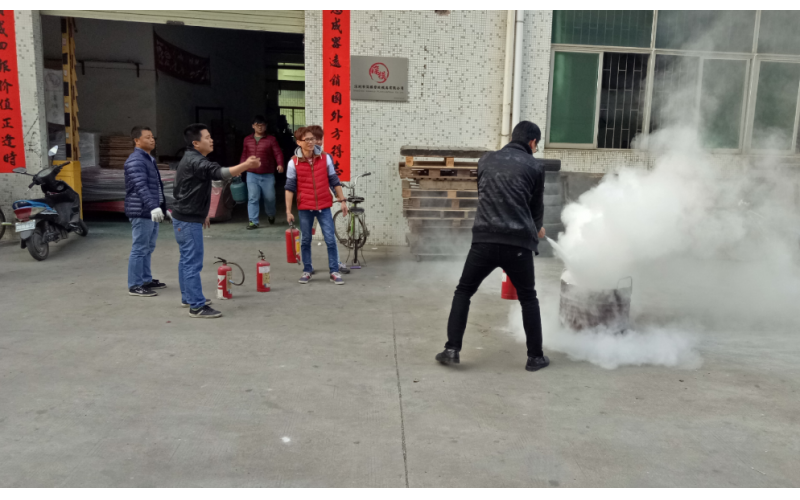 2017年3月消防演习-深圳市深模塑胶产品有限中国