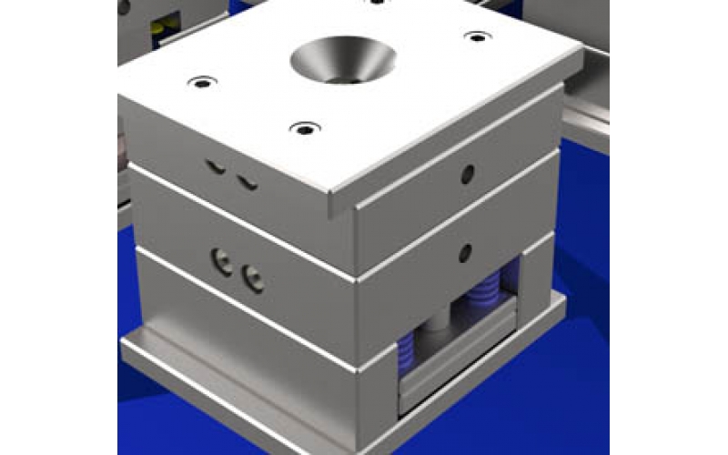 PET材料生产酒包装盒，透明，模具必须冷却，导致缩水率不能用1.5%