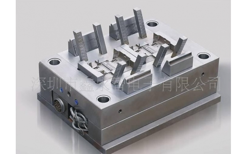 买设备还是买房？深圳市模具厂的困境